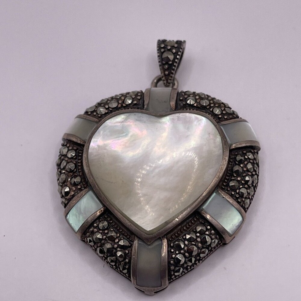 925 Sterling Silver Vintage Mother Of Pearl‎ & Marcasite Heart Pendant Gorgeous!